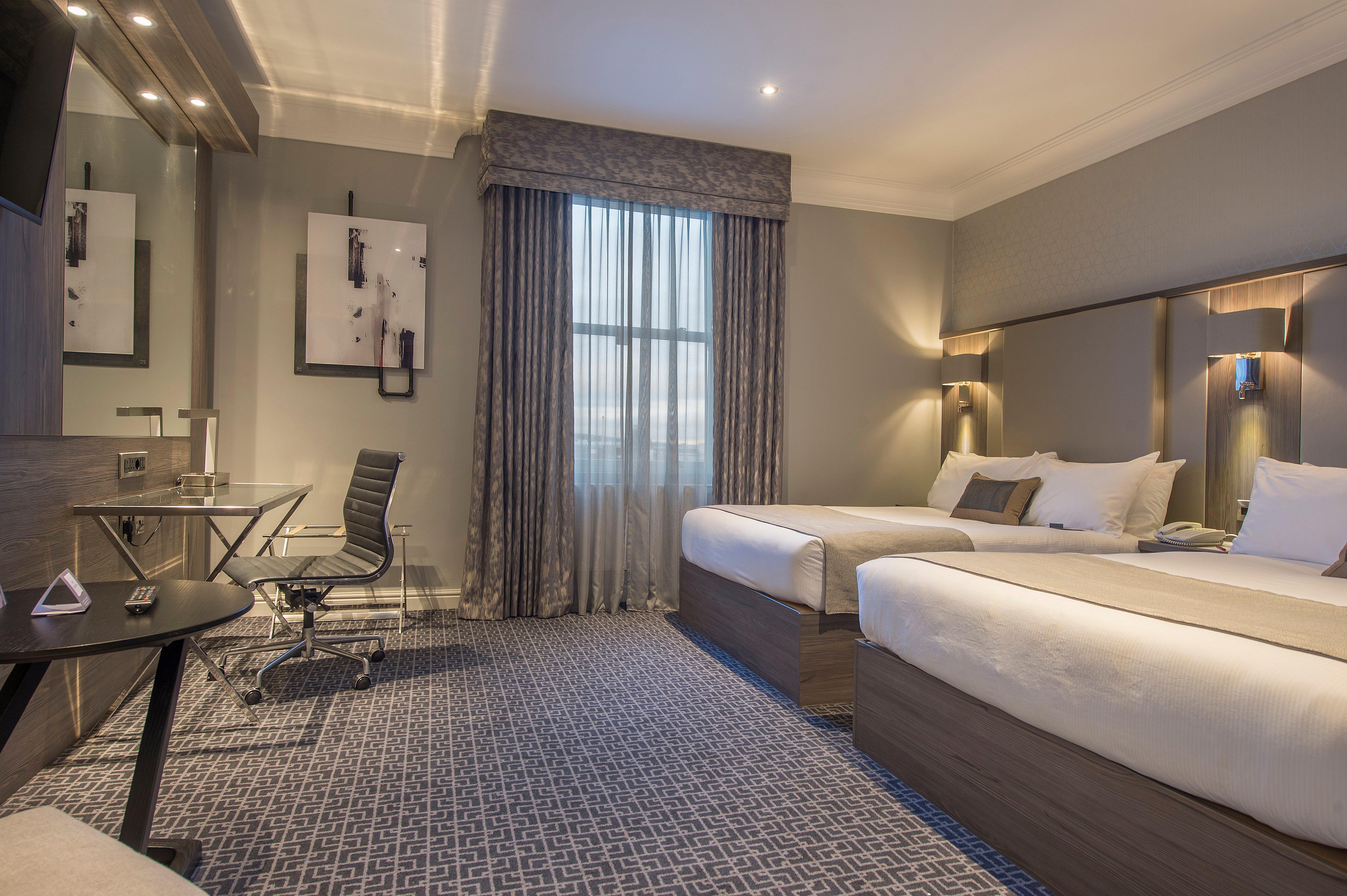 Crowne Plaza - By Ihg Отель 4*