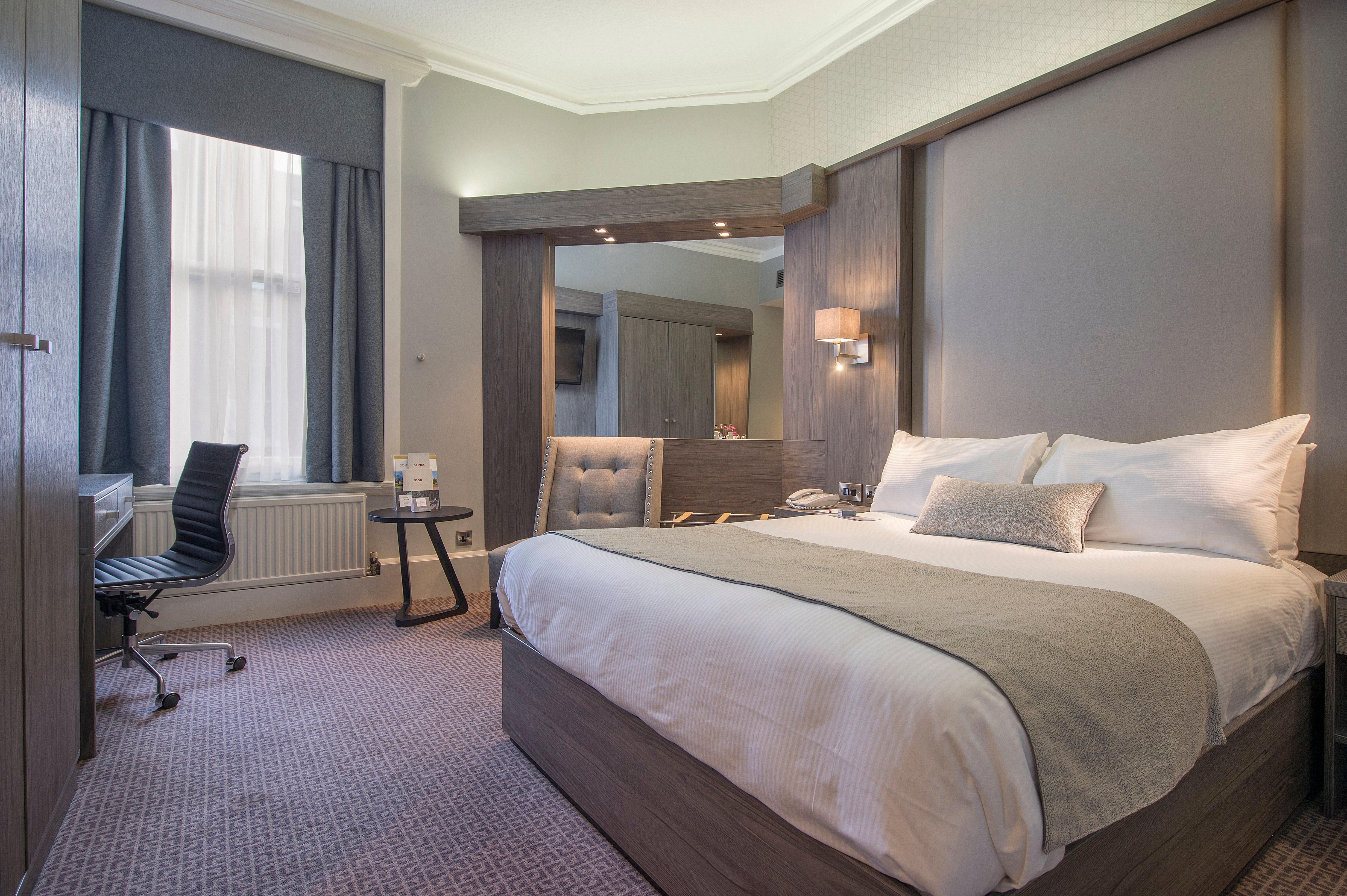Crowne Plaza - By Ihg Отель