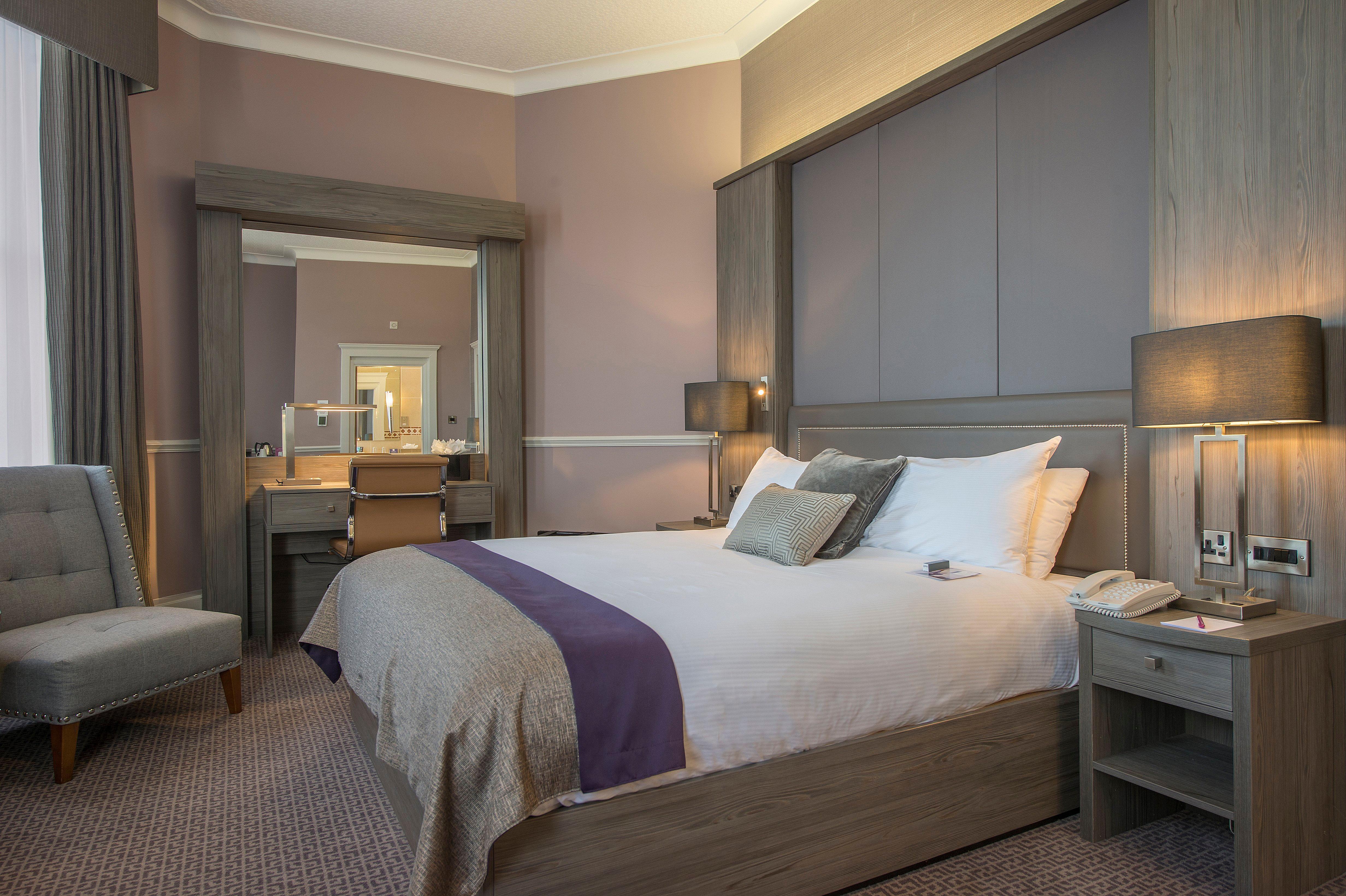 Crowne Plaza - By Ihg Отель 4*